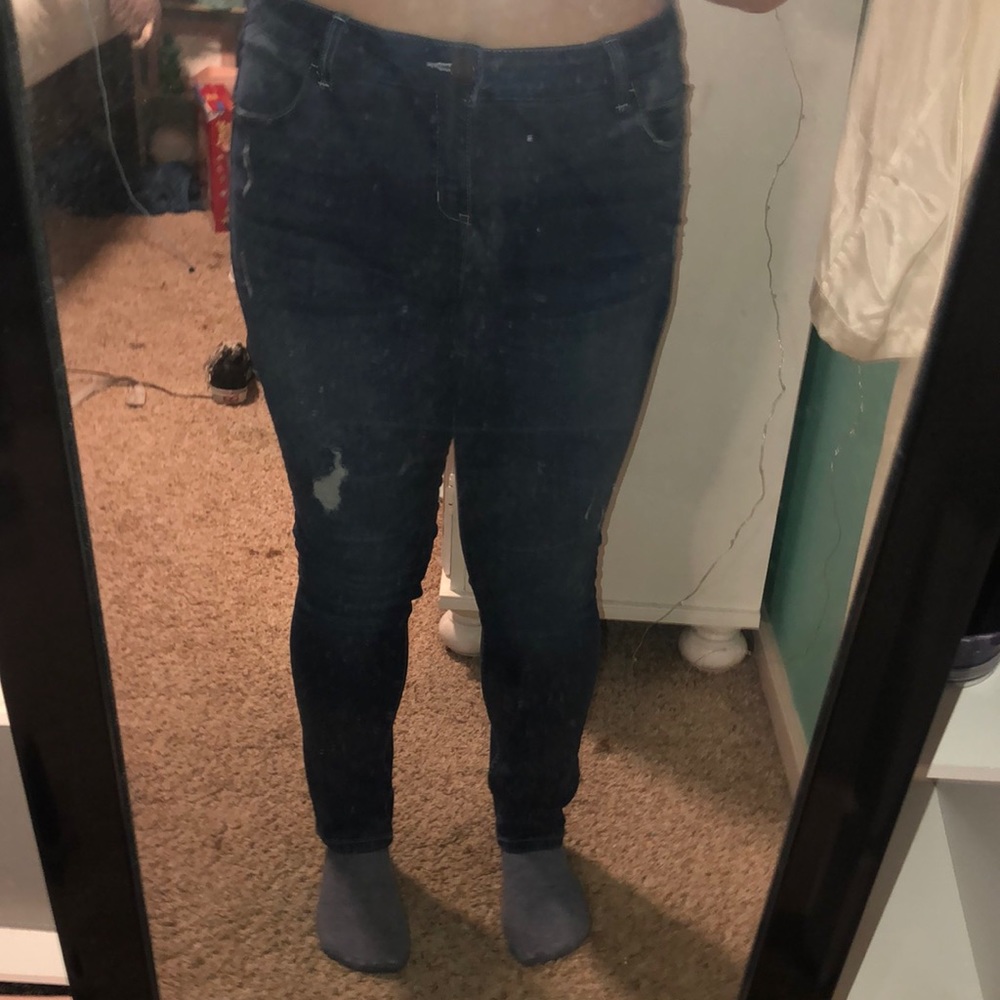 Ripped Skinny Jeans